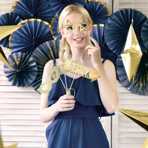 Best Wedding Selfie Props