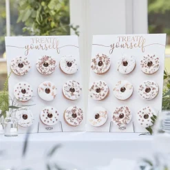 Donutvegg Gullrosa og Hvit