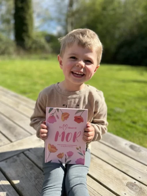 En Hjertelig Hilsen Til Mor Bok