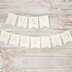 Just Married Flaggbanner Hvit og Gull