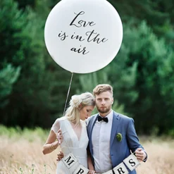 Love Is In The Air Mega Ballong Hvit