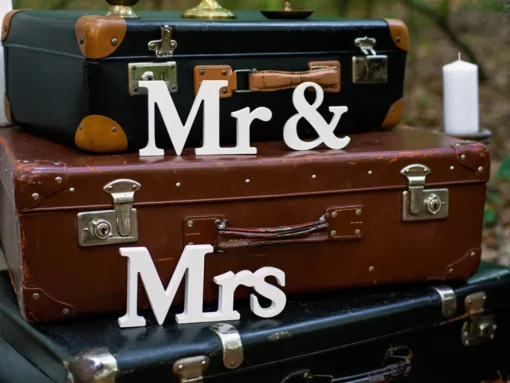 Mr & Mrs Skilt Tre Hvit