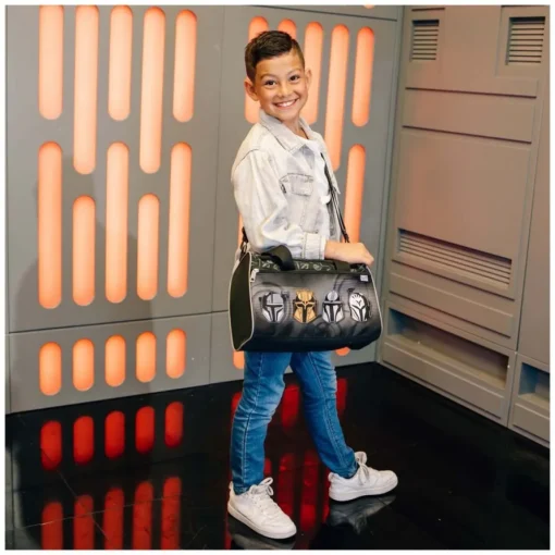Star Wars® Mandalorian Sportsbag Svart