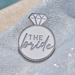 The Bride Brosje